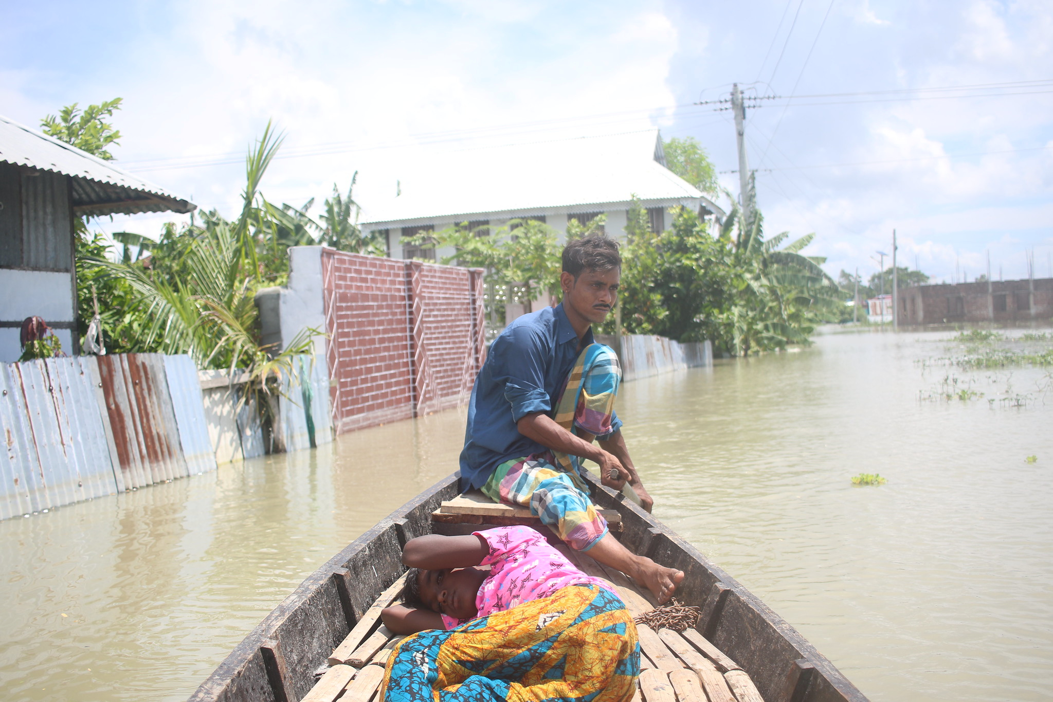 bangladeshissa-on-pahimmat-tulvat-vuosiin-noin-5-5-miljoonaa-ihmist